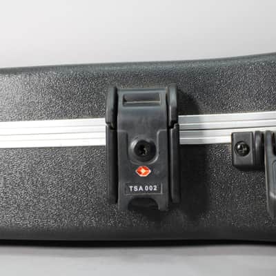 SKB Flying V Molded Case image 6