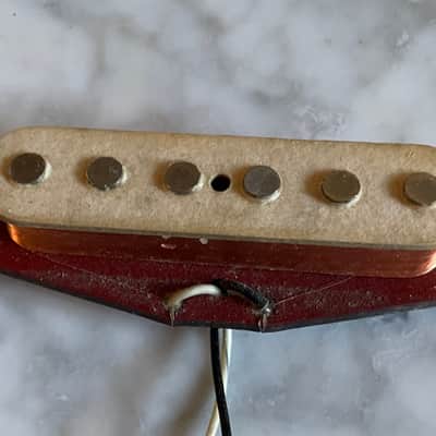 1982 Fender Stratocaster Red Bobbin Pickup 5.69 Ohms Fullerton Rare image 1