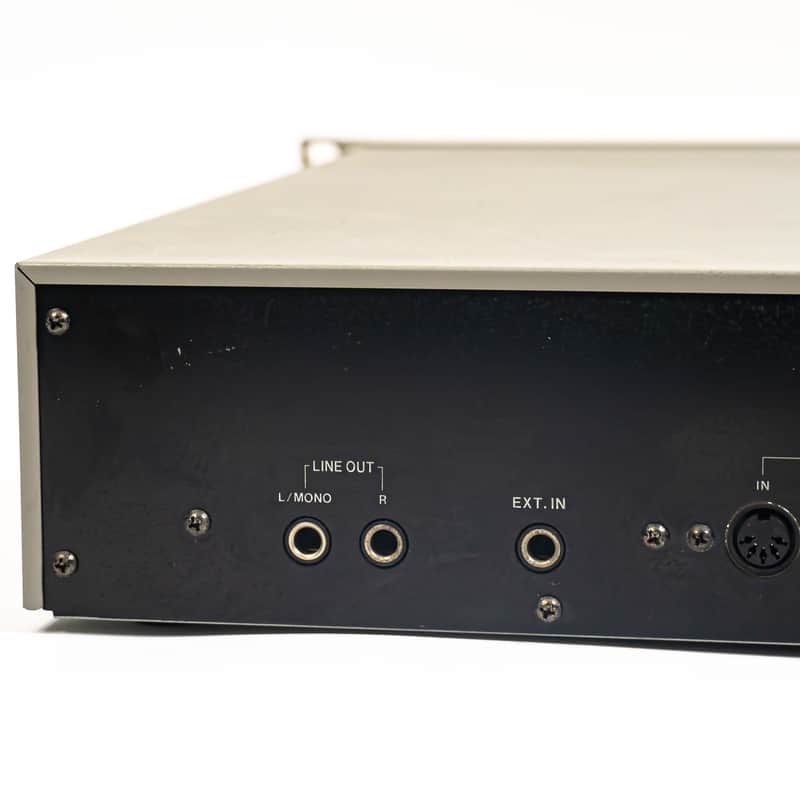 Akai EWI3030m Digital PCM Sound Module for Wind Synthesizer