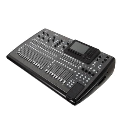 Behringer X32 Digital Mixing Console with 32 Channels image 7