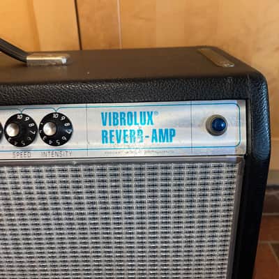Fender '68 Custom Vibrolux Reverb-Amp 2-Channel 35-Watt 2x10" Guitar Combo 2013 - 2018 - Black image 4