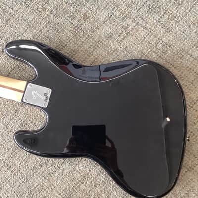 Fender Player Jazz Bass with Pau Ferro Fretboard 2018 - Present - Black image 5