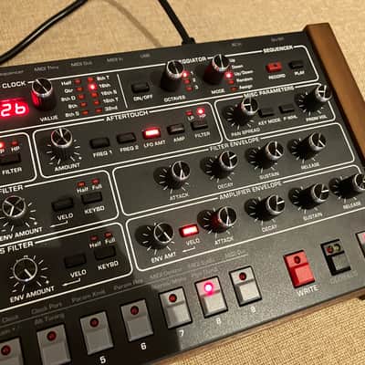 Sequential Prophet-6 Desktop 6-Voice Polyphonic Synthesizer 2018 - 2020 - Black with Wood Sides image 4