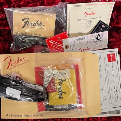 Fender 70th Anniversary American Vintage II 1954 Stratocaster 2-Color Sunburst (906) image 8