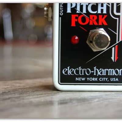 Electro-Harmonix Pitch Fork Polyphonic Pitch Shifter / Harmony Pedal image 2