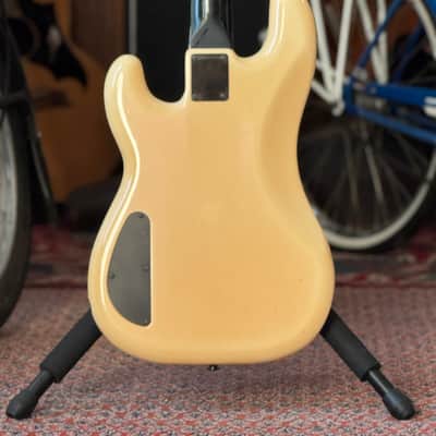 Fender Boxer Precision Bass PB551 - Vintage White, Golden Era, 1985 image 3