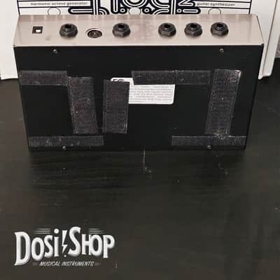 Electro-Harmonix HOG2 Harmonic Octave Generator + Foot Controller + Expression Pedal imagen 7
