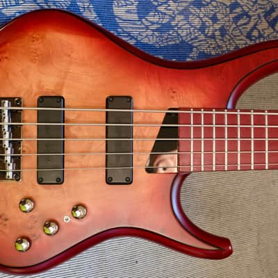 Bass bridge 5 cosmos black fast release from MTD 19mm spacing image 2