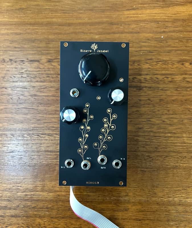 Bizarre Jezabel Mimosa 2020s - Black image 1