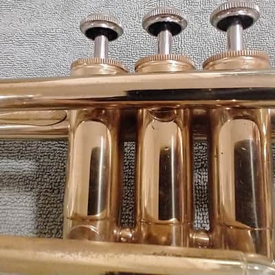 Holton C-602 Collegiate 1971 - laquered brass image 19