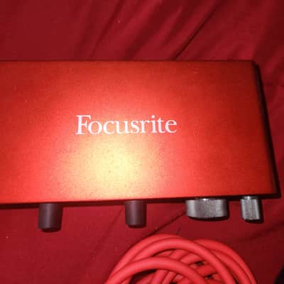 Focusrite Scarlett 2i2 complete in box image 3