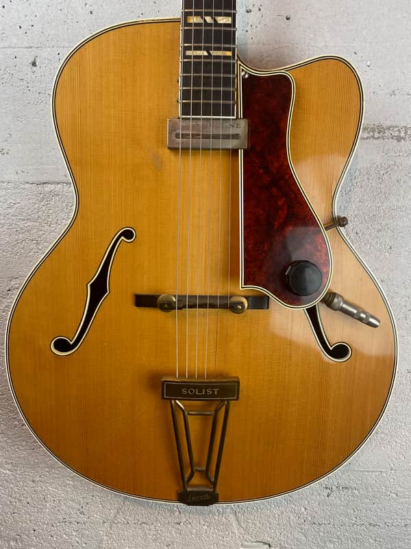 Levin Solist 1952 - With original case image 1
