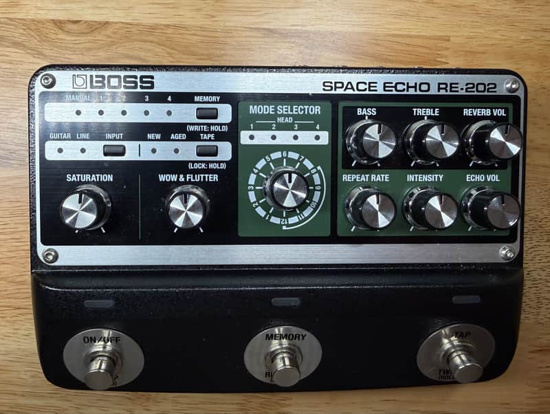 Boss RE-202 Space Echo