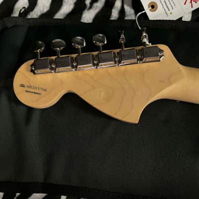 Mint MINT 2023 Fender Limited Edition Tom DeLonge Signature Stratocaster Daphne Blue 7lbs- Authorized Dealer- In Stock! G01839 image 11