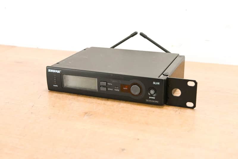 Shure Shure SLX4 Wireless Receiver - G4 Band: 470-494 MHz (NO POWER SUPPLY)