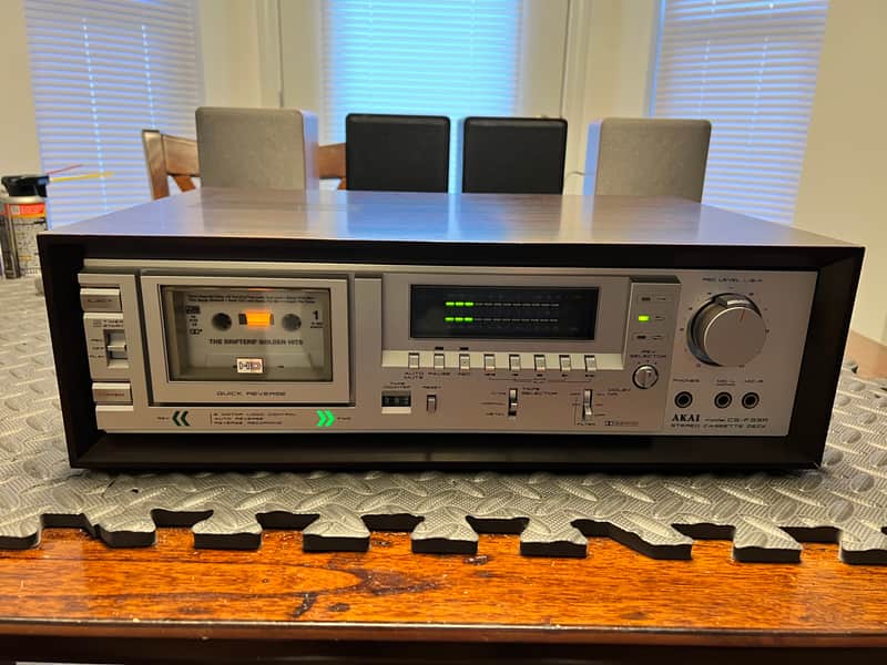Akai CS-F33R vintage stereo cassette deck player with Wood case