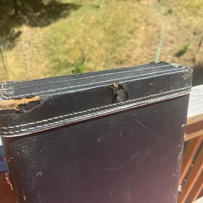 Vintage 80’s Fender P Bass Hardshell Case image 2