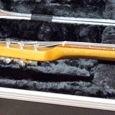 Fender MIM Vintera '60s Stratocaster with Pau Ferro Fretboard w/ HSC 2020 - 3-Tone Sunburst image 9