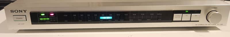 Sony Sony ST-JX2L FM Stereo AM/FM Tuner 1982 - Silver image 1