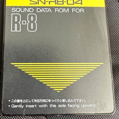 Roland R-8M, now including three expansion cards for free image 7