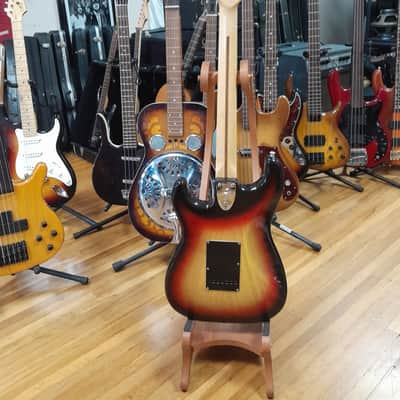 Fender Stratocaster with 3-Bolt Neck, Maple Fretboard -1976 - Sunburst image 4