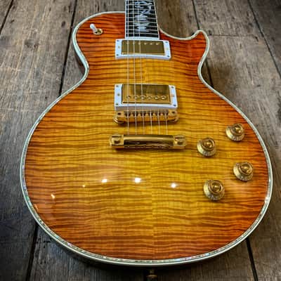 1997 Gibson Les Paul Ultima Heritage Cherry Sunburst with hard shell case image 5