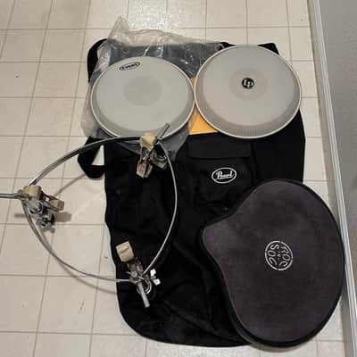 GIBRALTAR GCS-L Large Conga Stand: Heavy-duty stand with a triangular design for 11 3/4" and 12 1/2" congas. 2000 - SILVER WITH BEIGE ROLLERS image 10