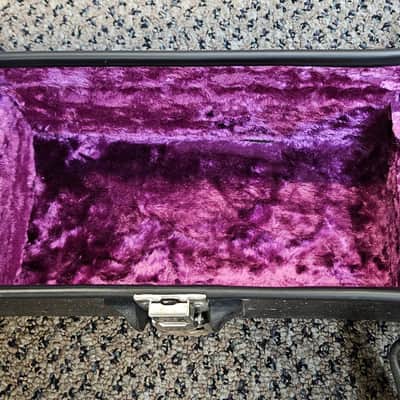 used Calton Gibson J-45 Guitar Case with Granite Finish, Very Good Condition image 6