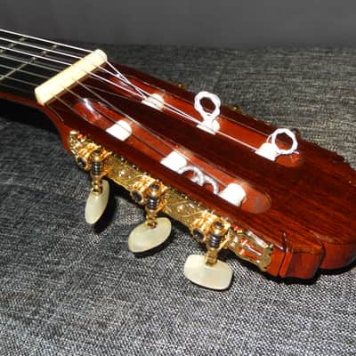 RARITY - KAZUO YAIRI Y15A 1988 - CONCERT GRADE CLASSICAL ALTO/REQUINTO GUITAR image 7