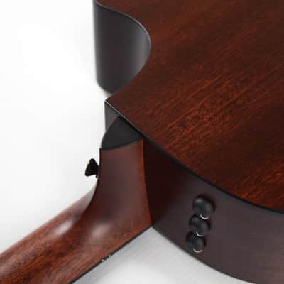 Taylor 314ce with V-Class Bracing Left-Handed - Natural image 10