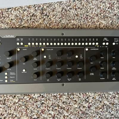 Softube Console 1 Hardware/Software Mixer 2010s, with Plugins - Black/Grey image 3