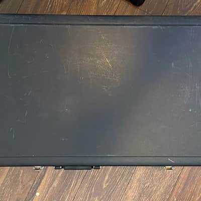 SKB 1SKB-4 Economy Hardshell Electric Bass Case 2010s - Black image 4