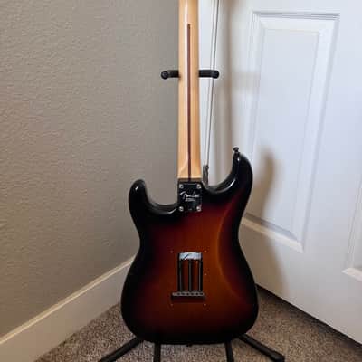 Fender American Standard Stratocaster with Maple Fretboard 2008 - 2016 - 3-Color Sunburst image 4