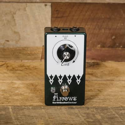 Earthquakes Devices Arrows ブースター Amazon.com: EarthQuaker Devices Arrows Preamp Booster Guitar