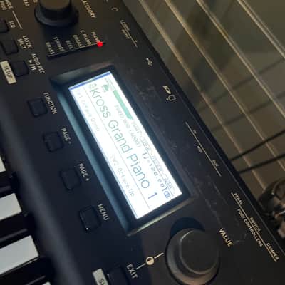Korg KROSS 61-Key Music Workstation & Mono Gigbag 2010s - Black image 5