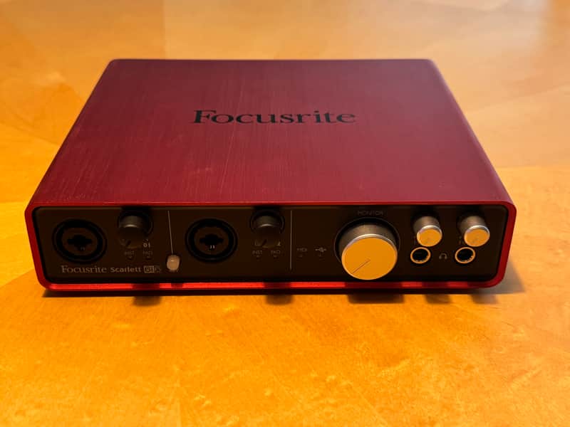 Focusrite Scarlett 6i6 2nd Gen USB Audio Interface 2016 - 2018 - Red / Black image 1