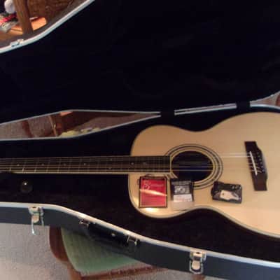 MINT NOS USA Zager ZAD50OM Solid Spruce/Mahogany w/case+extras-Hardly Played - Natural image 2