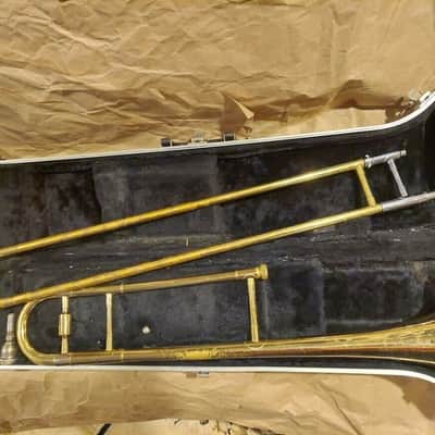 Blessing Scholastic Tenor Trombone, Case & Mouthpiece. Made in USA. Good. image 3
