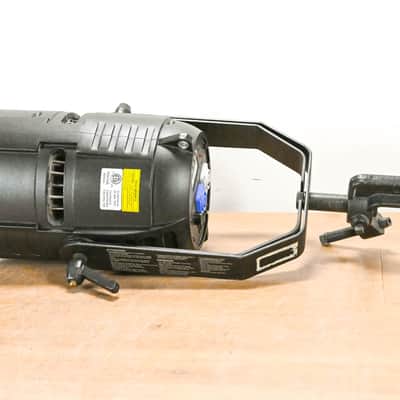 Martin Lighting RUSH PAR 2 RGBW Zoom US LED Par Can CG014GD image 6