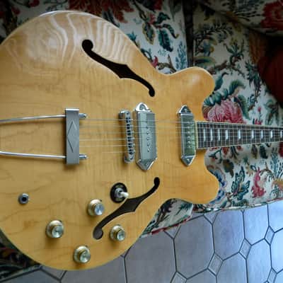 2006 Epiphone Casino w/ Hardshell case - Made in Korea - Excellent image 11