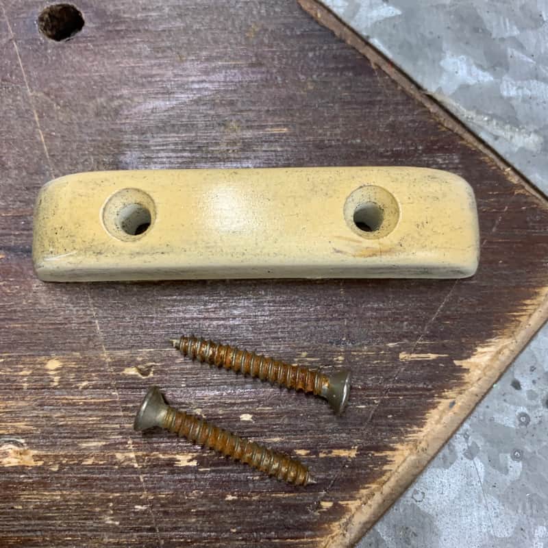 Real Life Relics AGED White Thumb Rest with Screws For Fender® Bass    [DL1] image 1