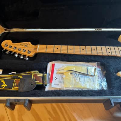 Fender American Standard Stratocaster with Maple Fretboard 2008 - 2016 - Olympic White image 7