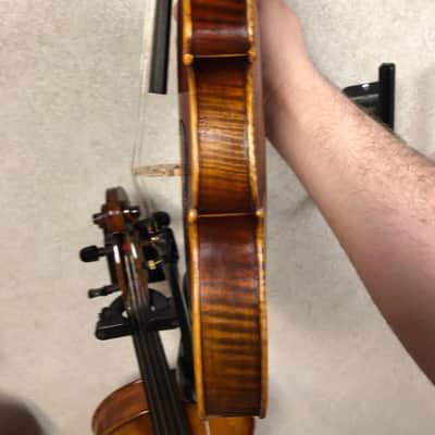 Krutz 600 Violin Antiqued Finish image 9