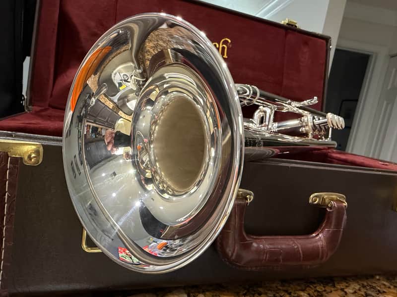 Bach Stradivarius 190S43 Stradivarius Professional Bb Trumpet Anniversary Model