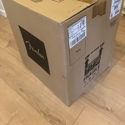 Fender Rumble 100 2021 - Black/Silver image 9