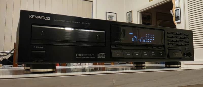 VINTAGE KENWOOD CD PLAYER /MADE IN JAPAN