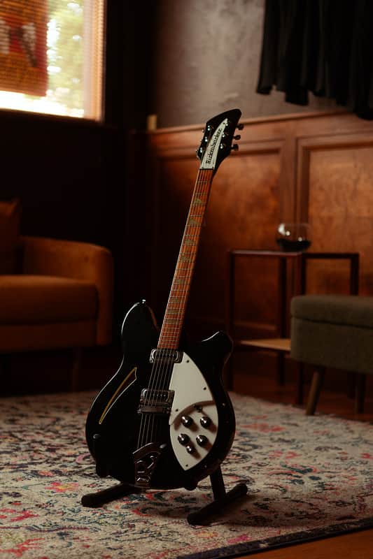 1987 Rickenbacker 360 - Jetglo image 1