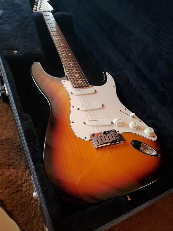 Fender Stratocaster Deluxe Ultra 1993 - Sunburst