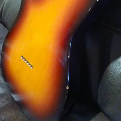 Fender Highway One Telecaster with Rosewood Fretboard 2011 - 3-Color Sunburst image 5