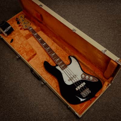 1982 Fender Jazz Bass, Black, w/Original Tweed Case image 9